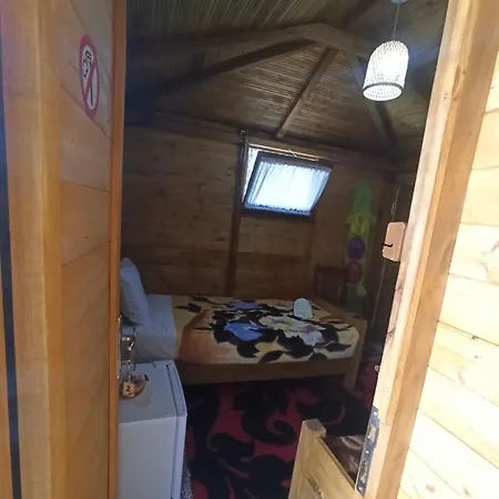 بيت ضيافة Rusto Gjirokastër